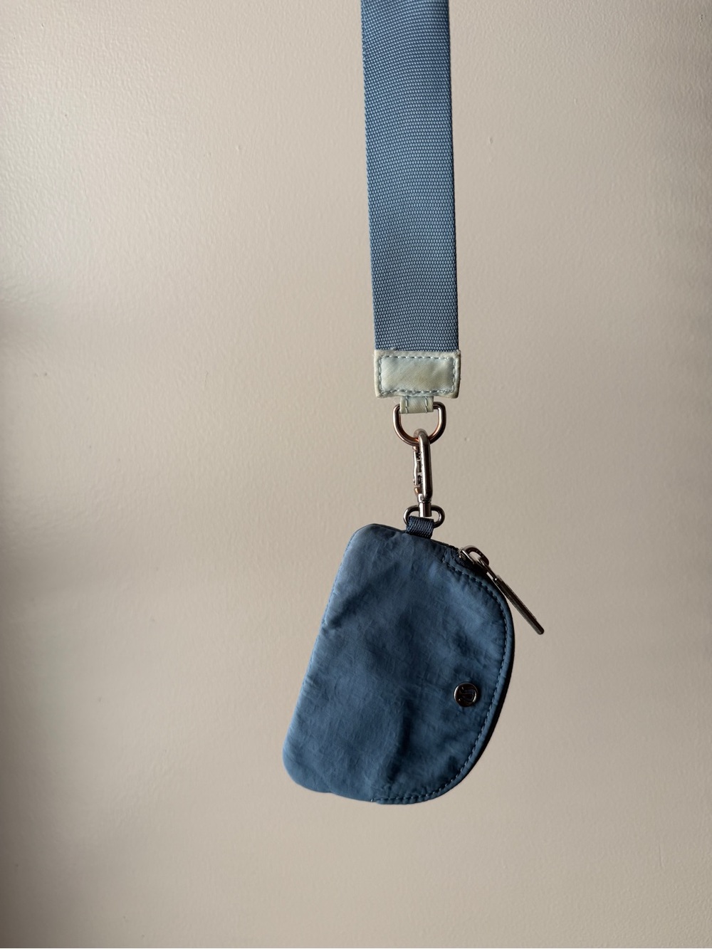 Lululemon pouch keychain